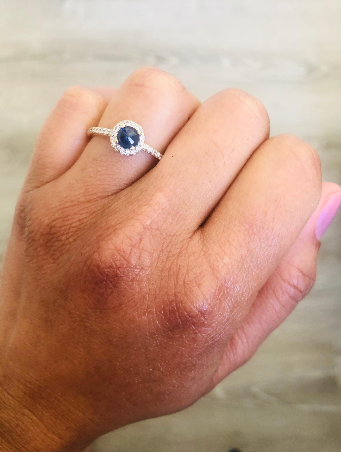 0.92 Carat Blue Sapphire Diamond Yellow Gold Ring