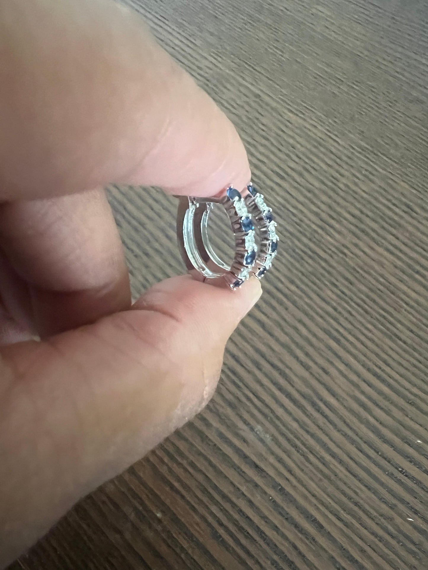 0.93 Carat Blue Sapphire Diamond White Gold Earrings