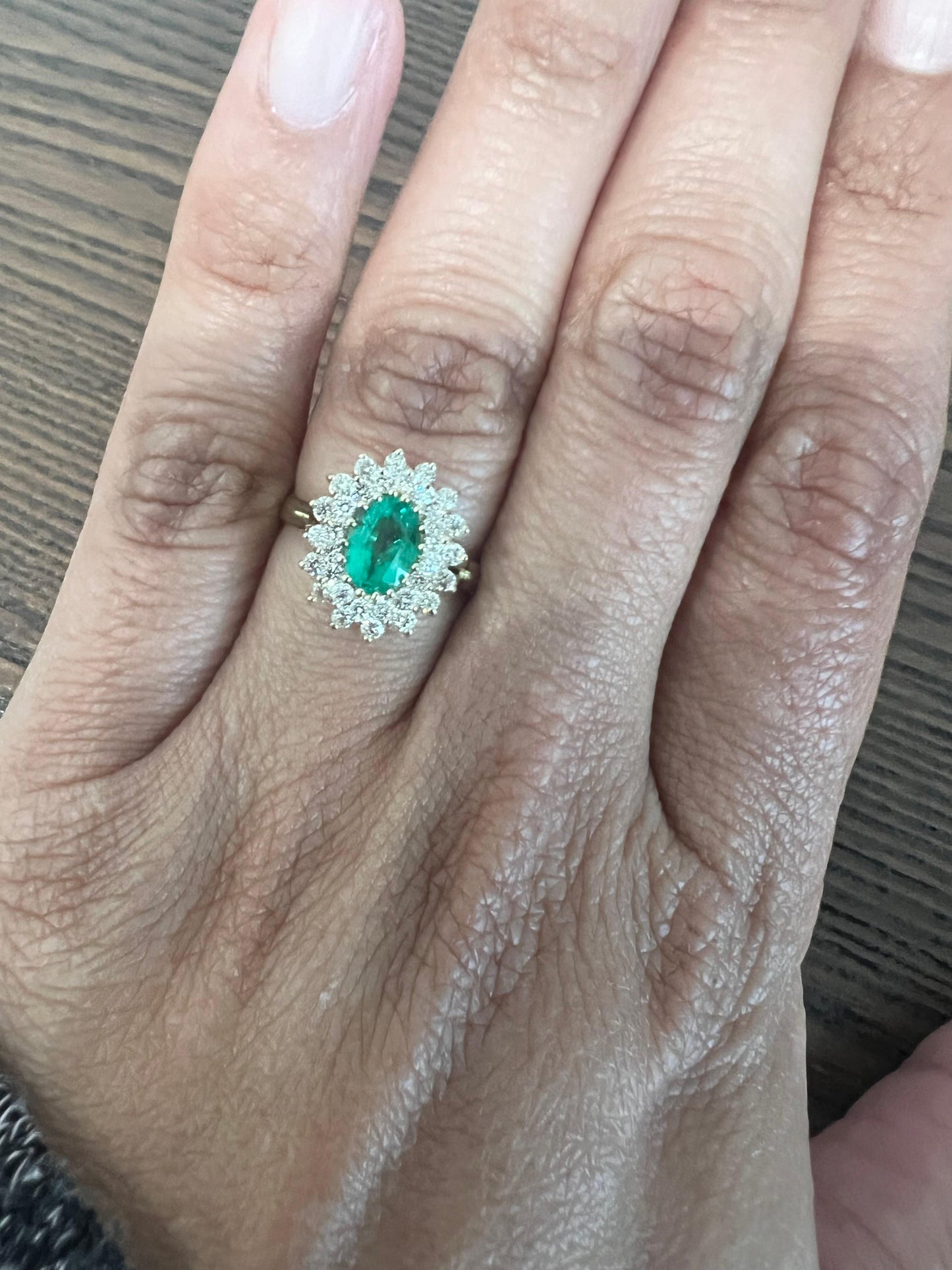 1.33 Carat Natural Emerald Natural Diamond Yellow Gold Ring