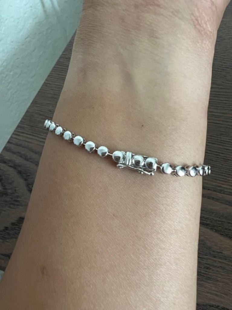 2.04 Carat Black Diamond White Diamond 14 Karat White Gold Bracelet