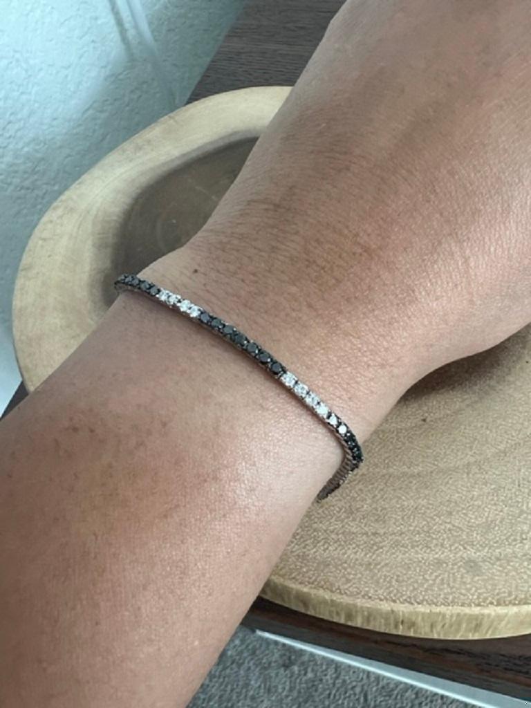 2.35 Carat Black Diamond White Diamond 14 Karat White Gold Bracelet