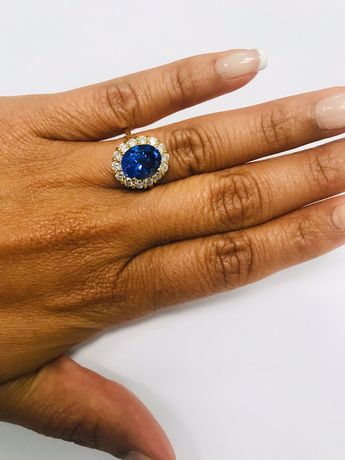 4.80 Carat Tanzanite Diamond 18 Karat Yellow Gold Cocktail Ring