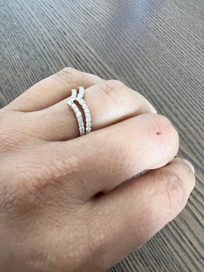 0.79 Carat Round Cut Diamond Rose Gold Bands