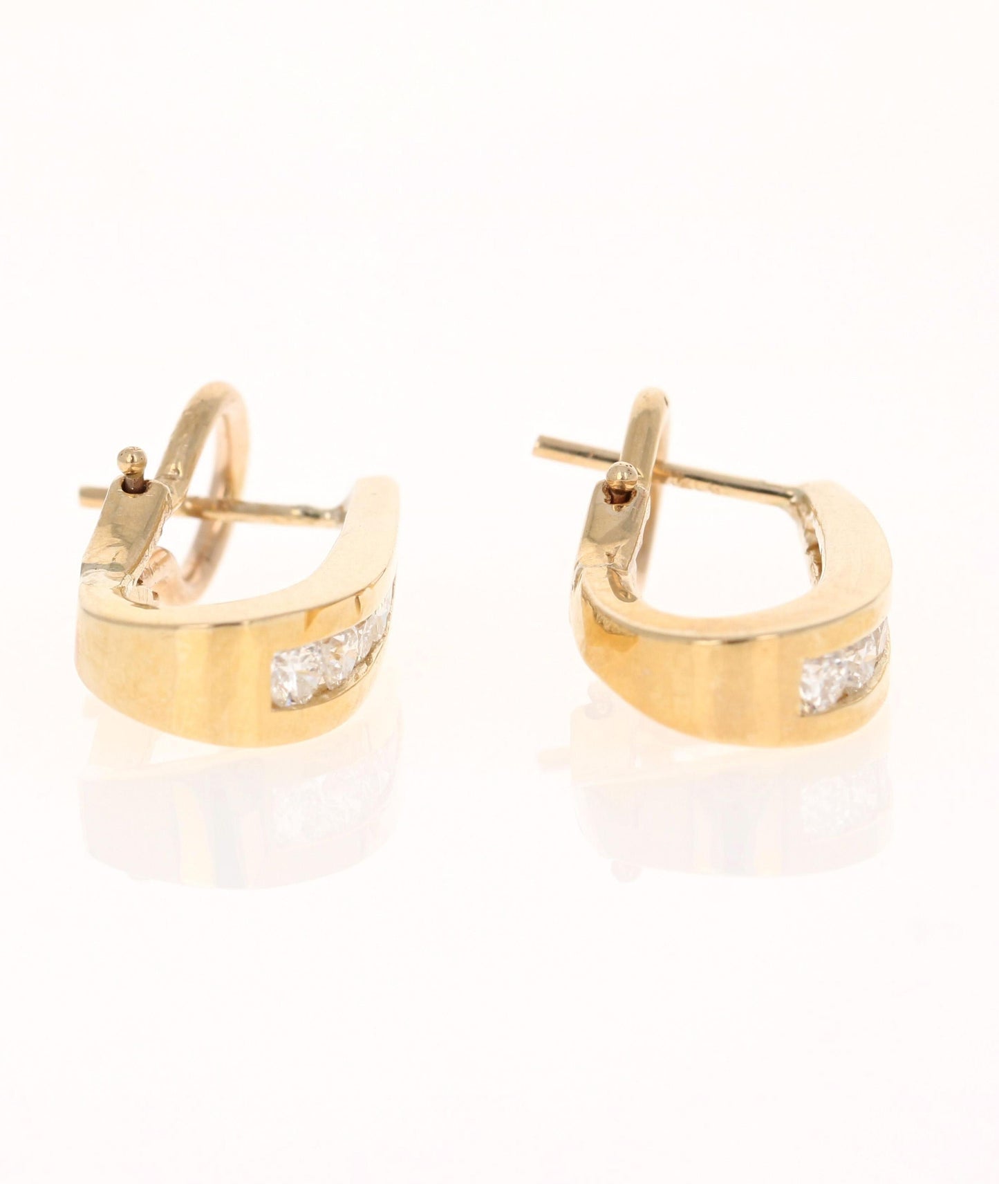 0.85 Carat Diamond Yellow Gold Earrings