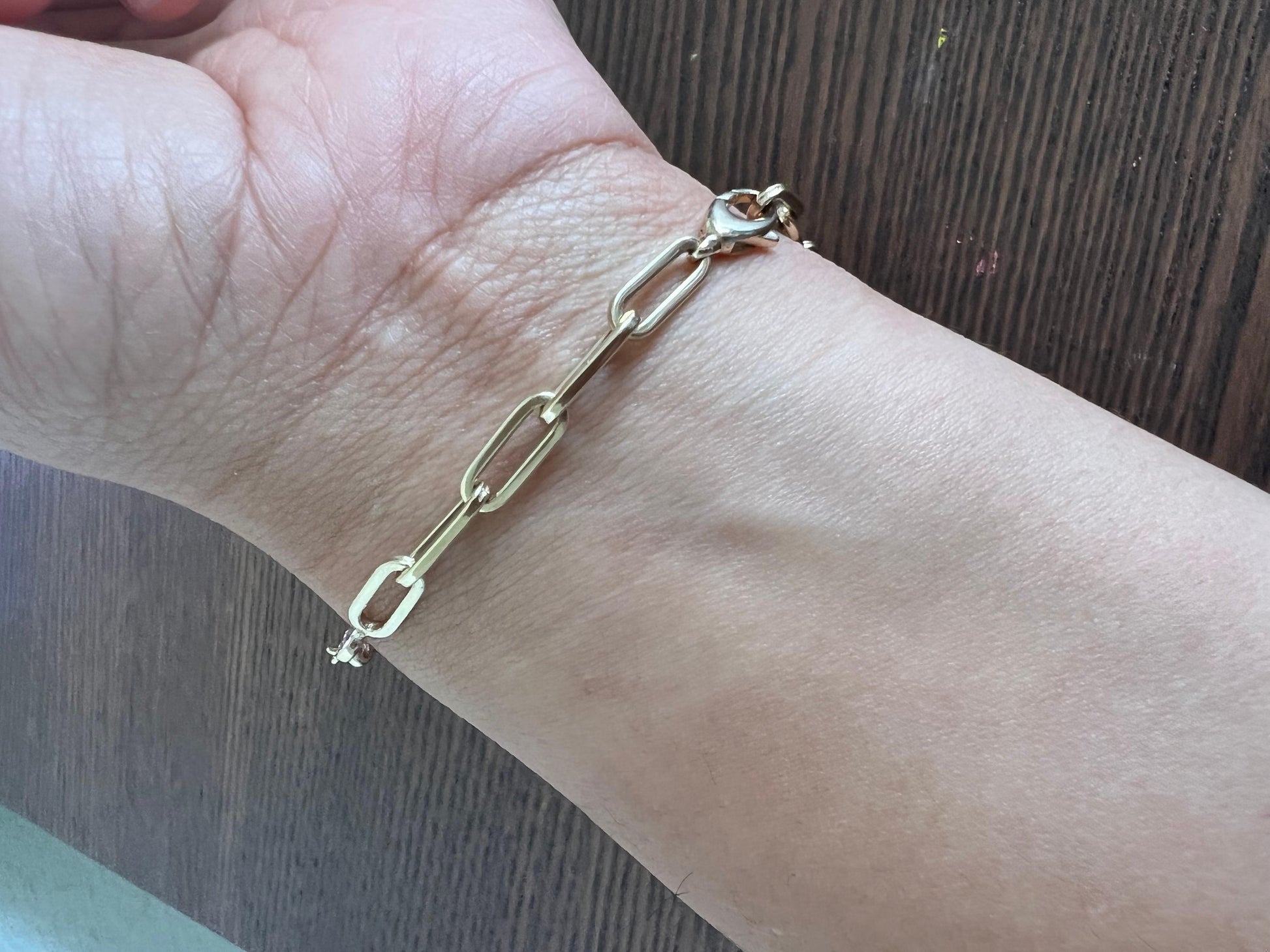 0.93 Carat Natural Pink Sapphire Paperclip Yellow Gold Bracelet