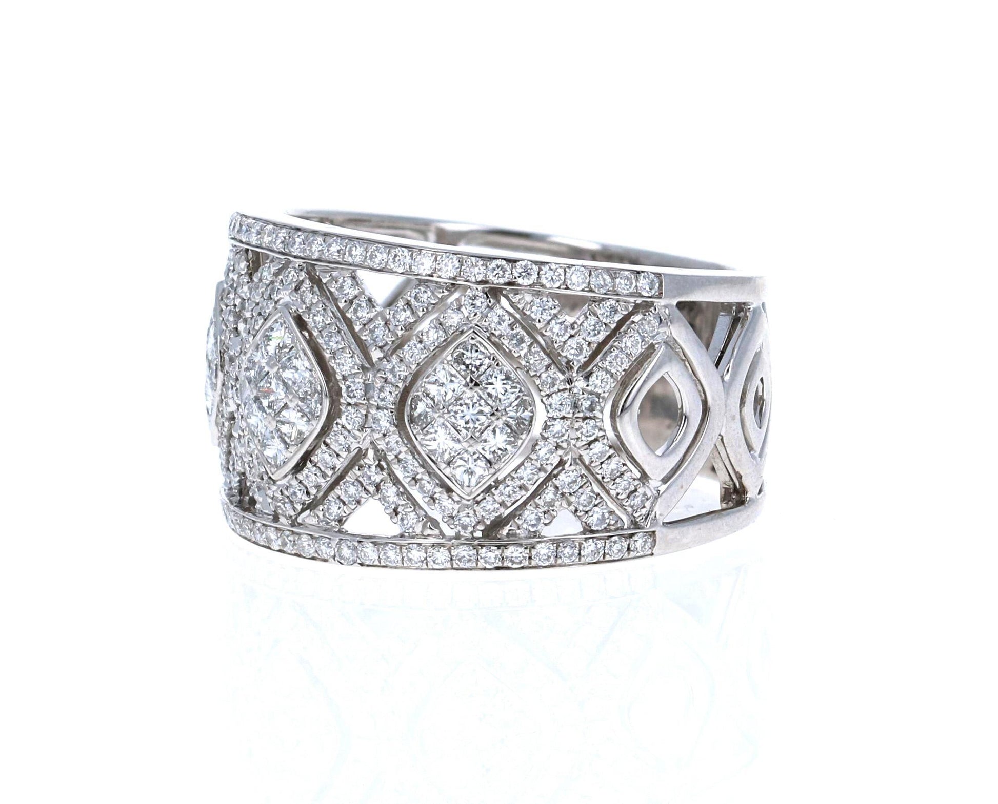 1.00 Carat Diamond 18 Karat White Gold Vintage Cocktail Band