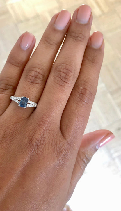 1.35 Carat Sapphire Diamond 14 Karat White Gold Ring