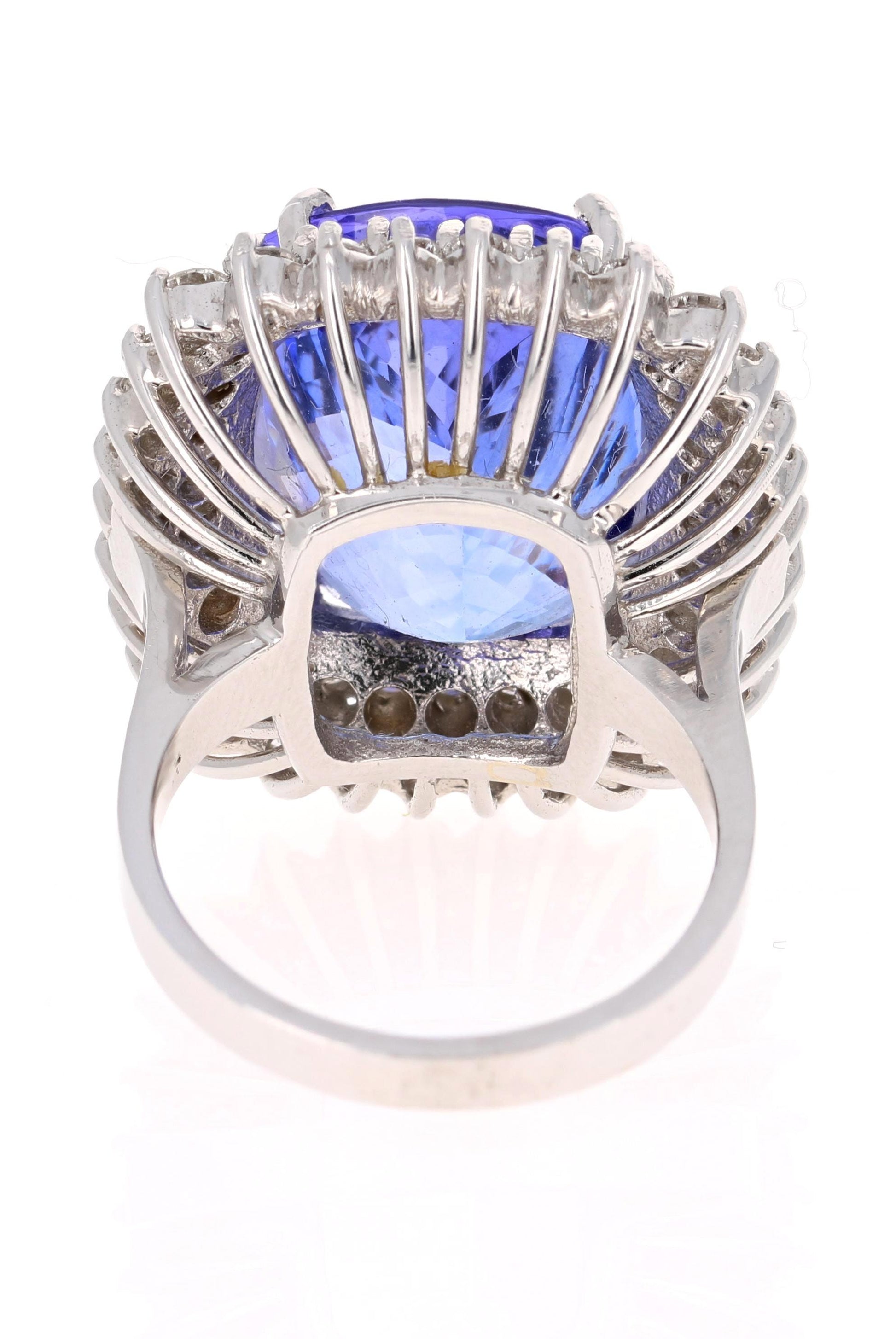 19.42 Carat Tanzanite Diamond Cocktail 18 Karat White Gold Ring