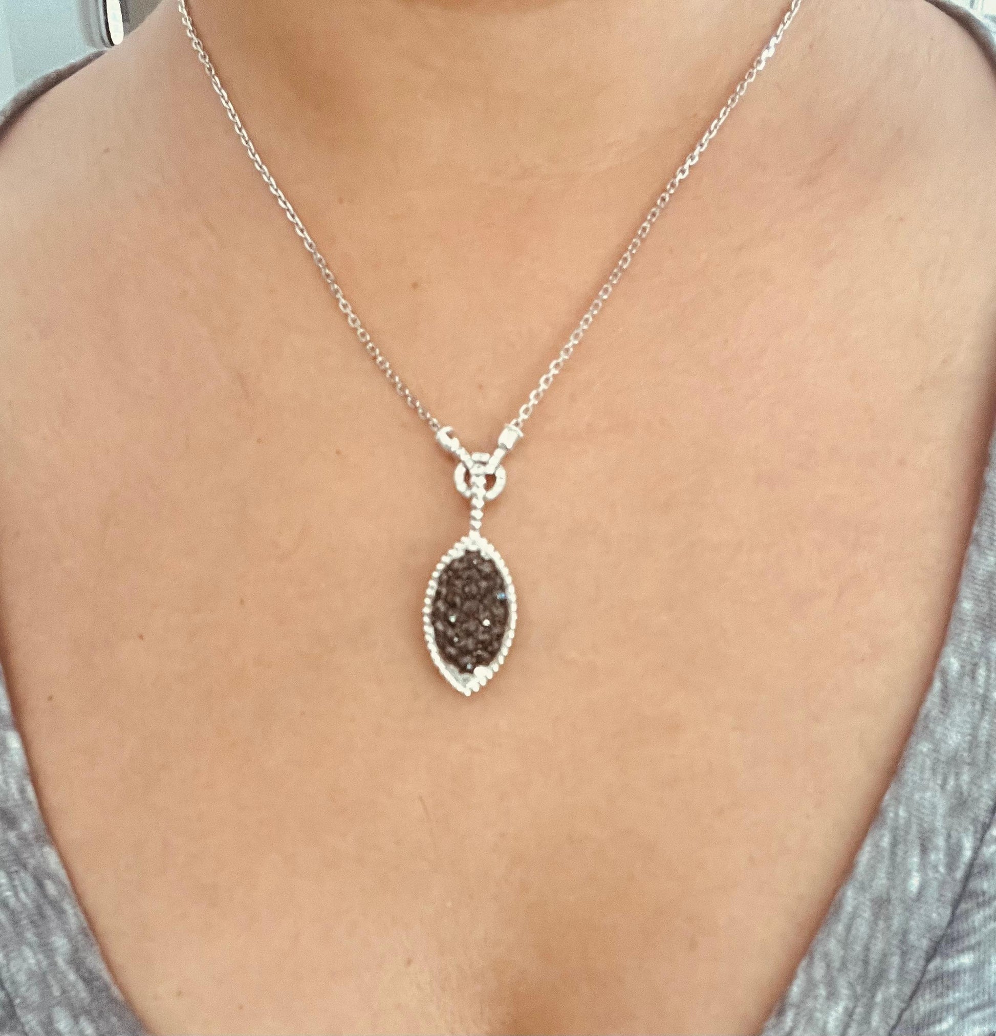 2.08 Carat Black Diamond White Diamond 14 Karat White Gold Chain Necklace