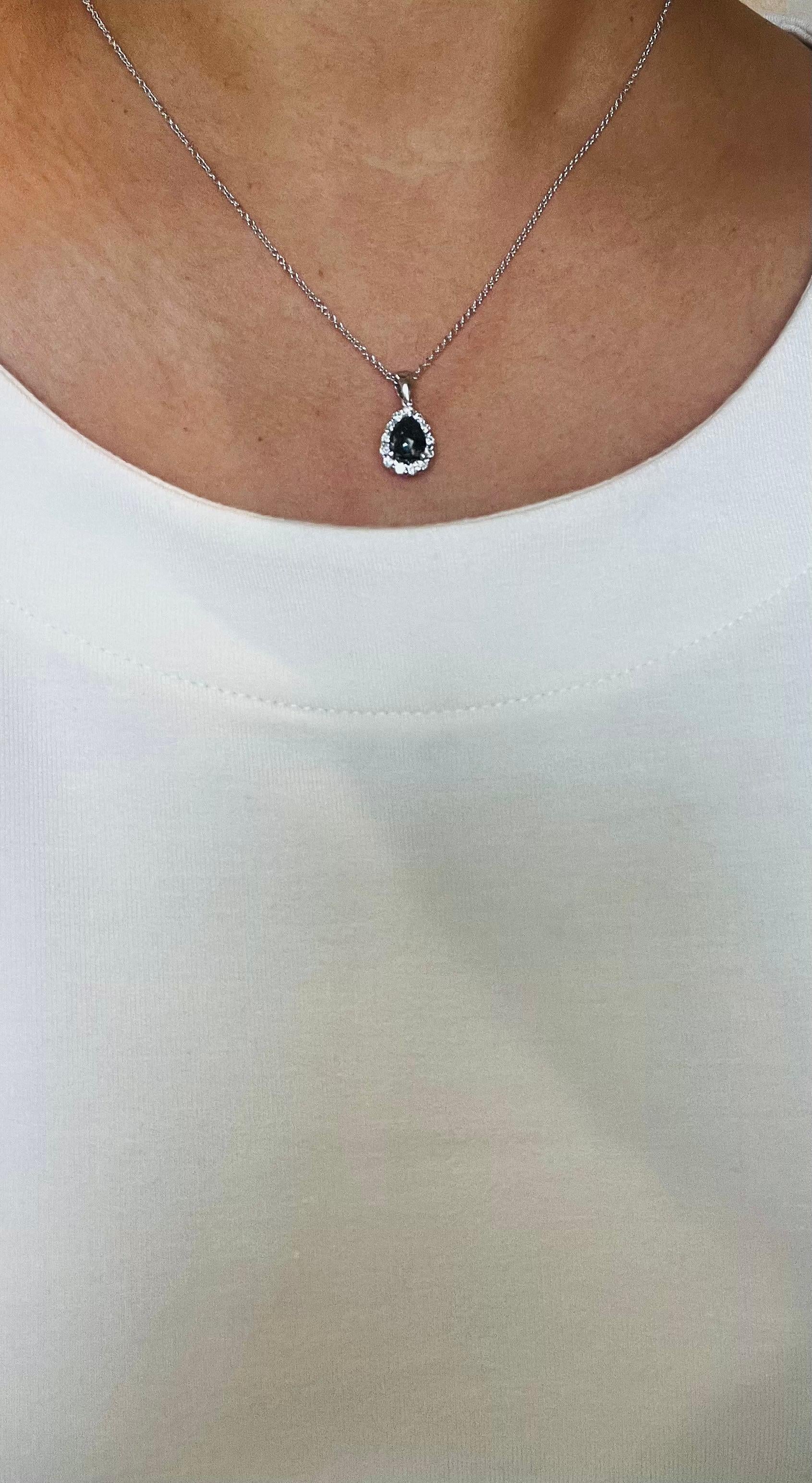2.34 Carat Black Diamond White Diamond White Gold Chain Pendant
