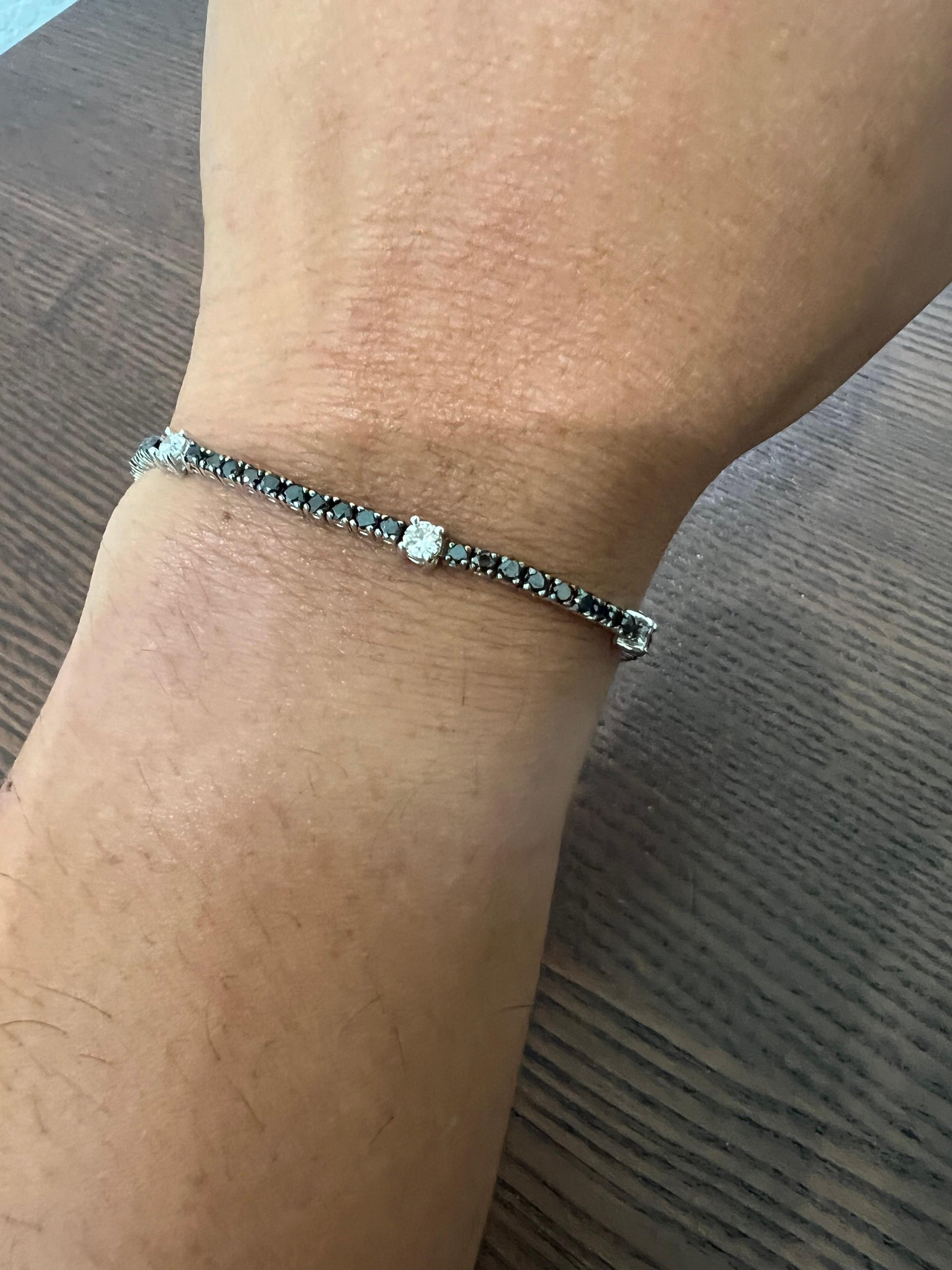 2.42 Carat Black Diamond White Diamond 14 Karat White Gold Bracelet
