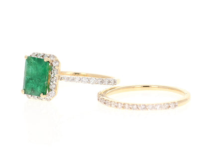 2.47 Carat Emerald Diamond Yellow Gold Engagement Ring with Band
