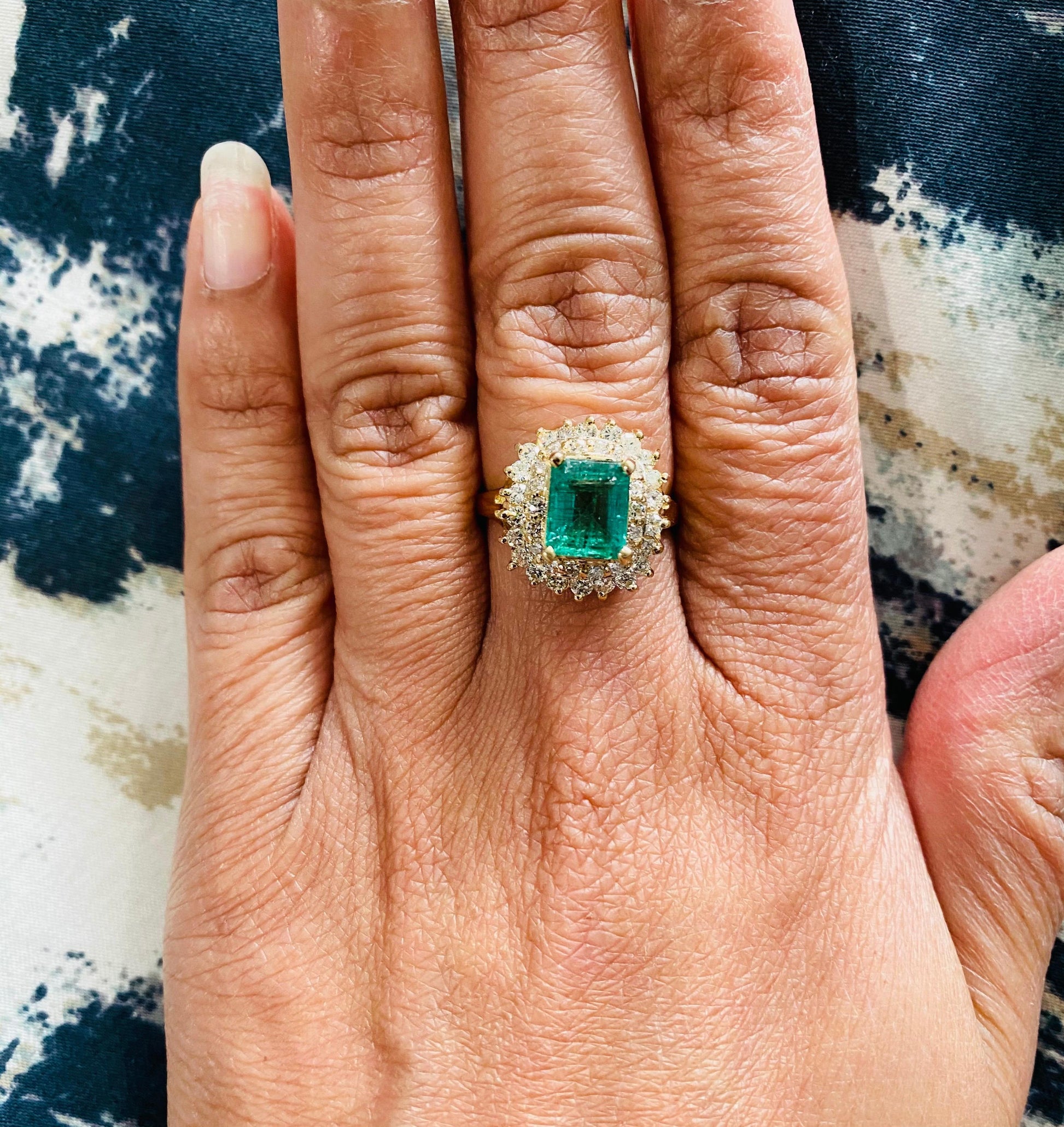 2.75 Carat Emerald Diamond 18 Karat Yellow Gold Cluster Ring