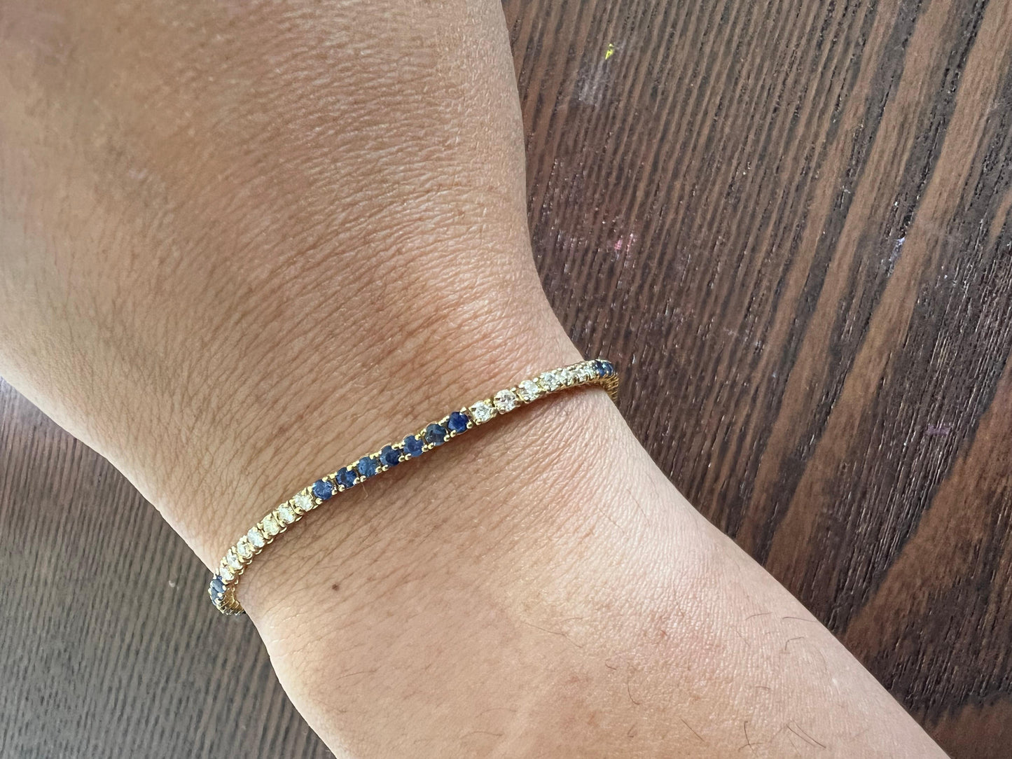 2.89 Carat Natural Blue Sapphire Diamond 14 Karat Yellow Gold Bracelet