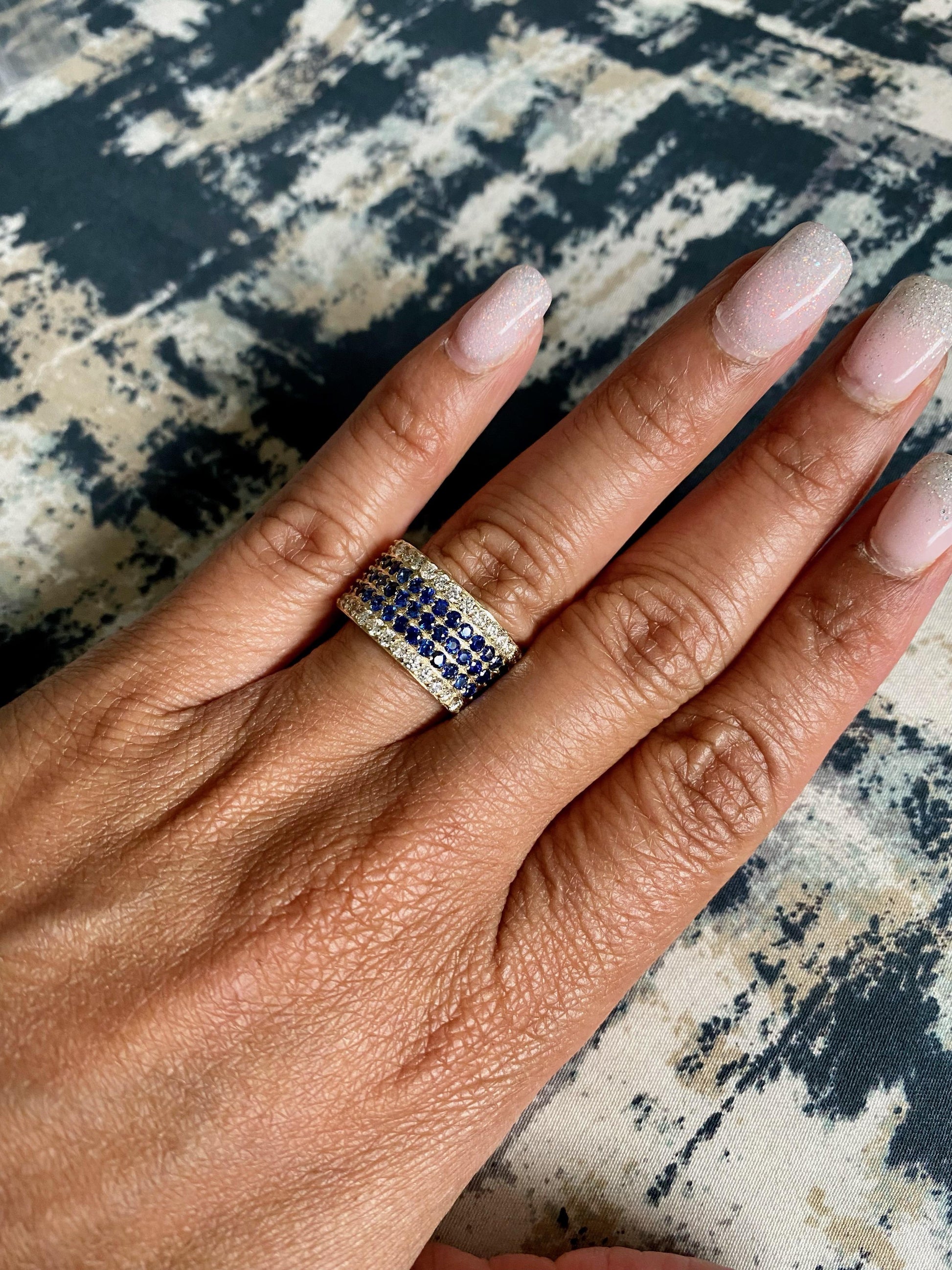 4.38 Carat Round Cut Blue Sapphire Diamond Band Yellow Gold