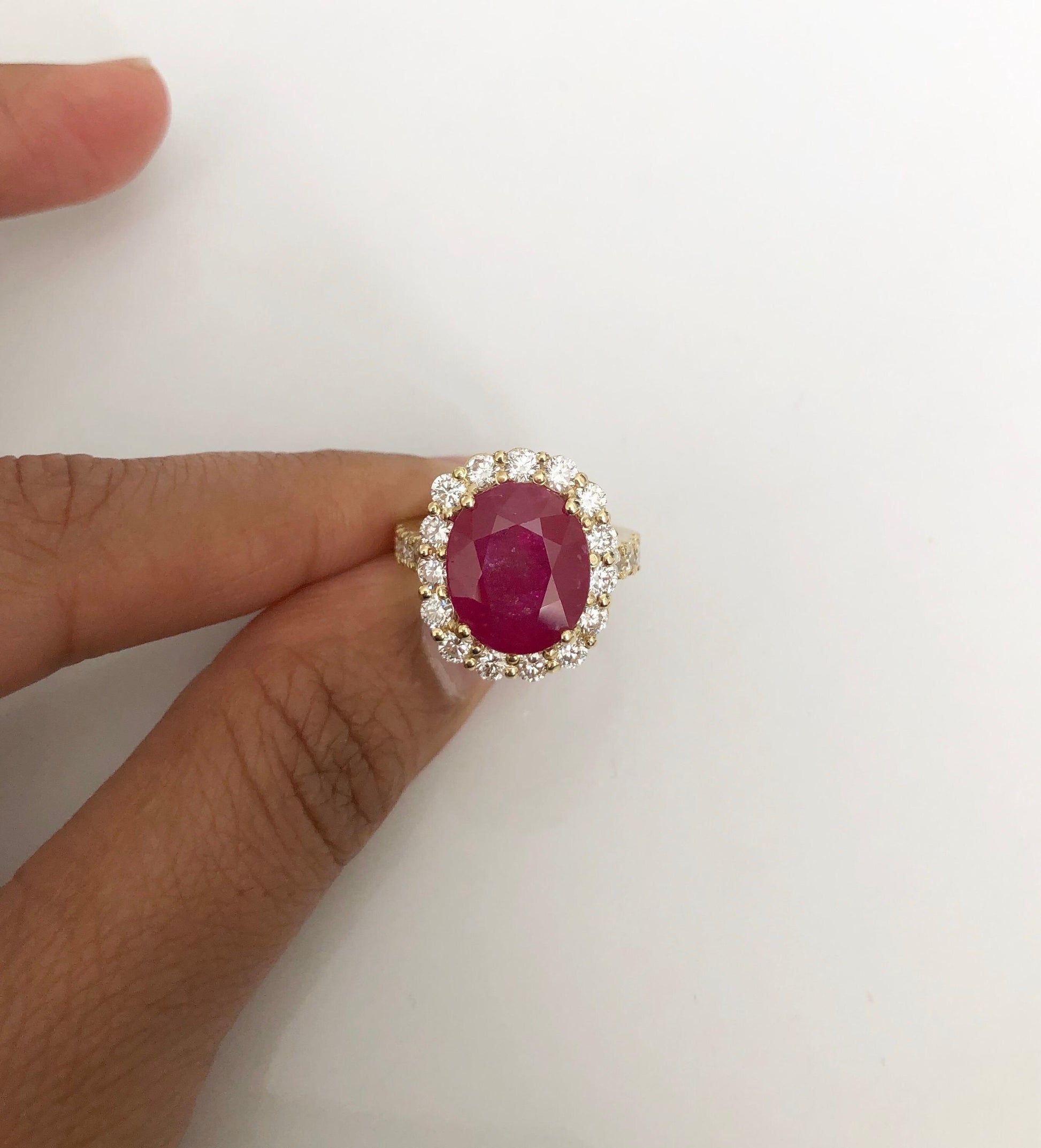 9.33 Carat Ruby Diamond 18 Karat Yellow Gold Engagement Ring